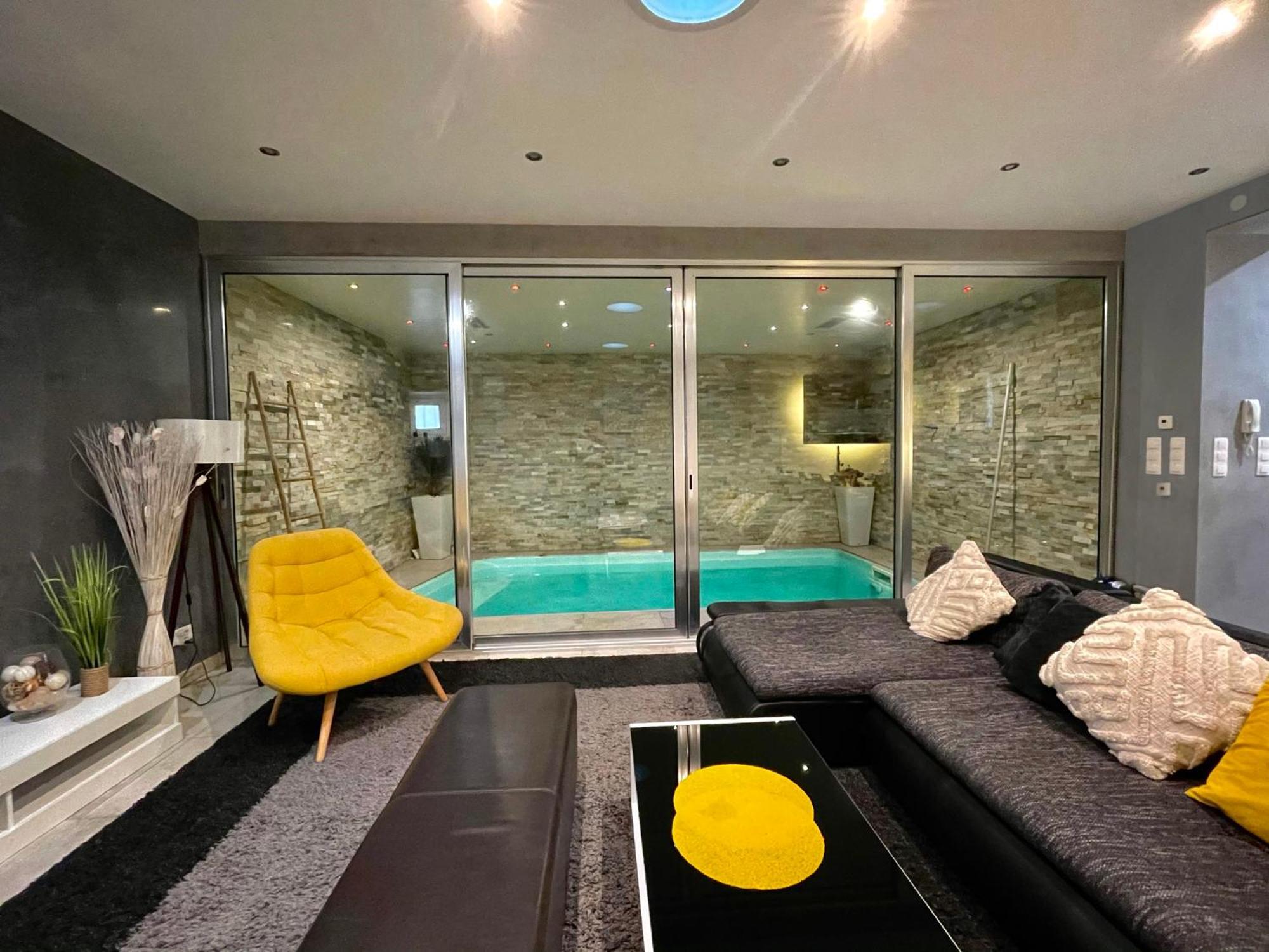 Appartement Standing Piscine Interieur Privatisee . Мюциг Екстер'єр фото